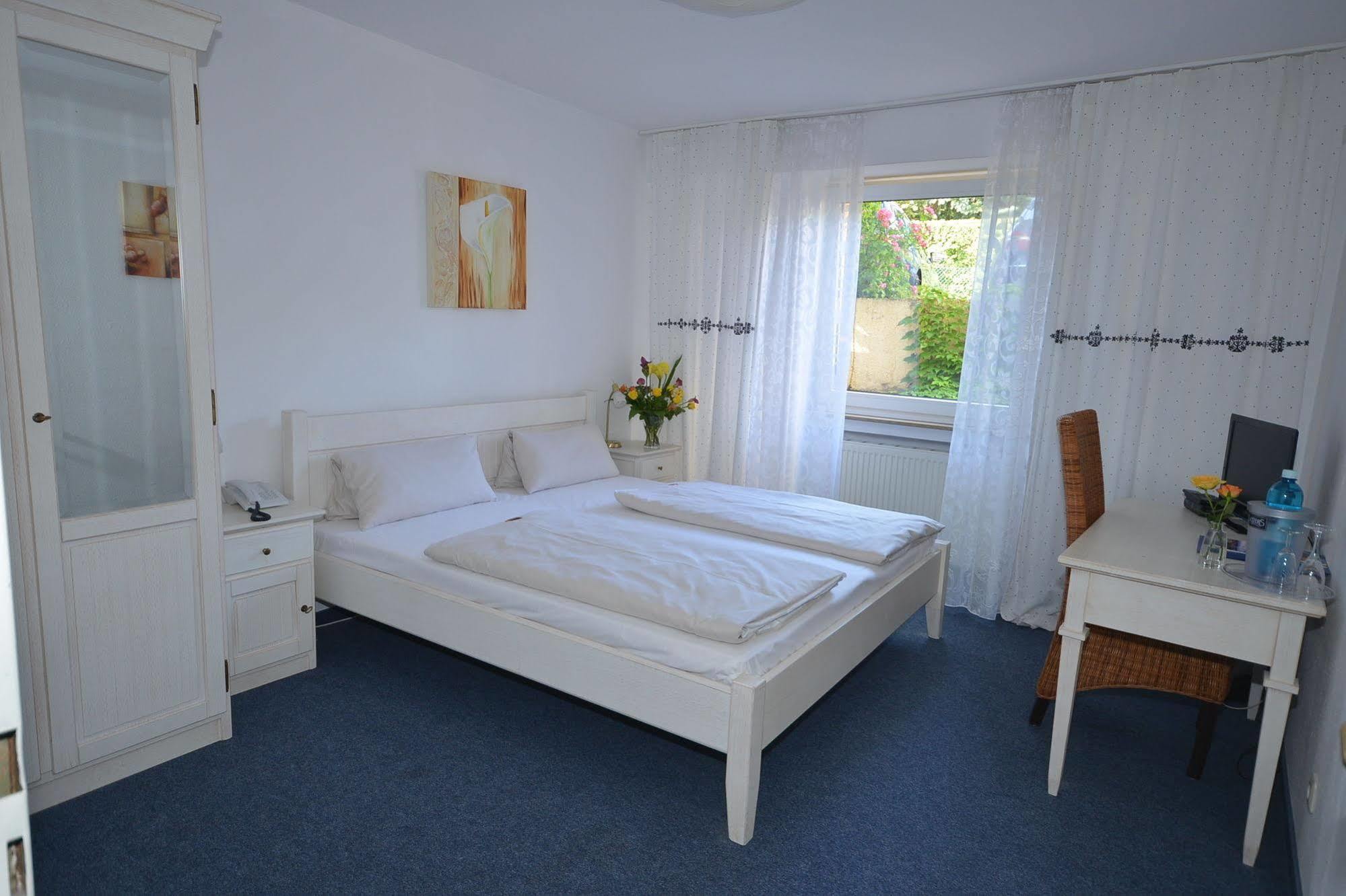 Alpha Hotel Garni Дитценбах Екстериор снимка