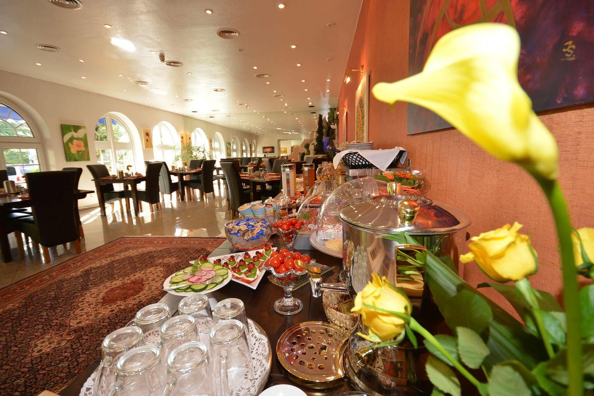 Alpha Hotel Garni Дитценбах Екстериор снимка